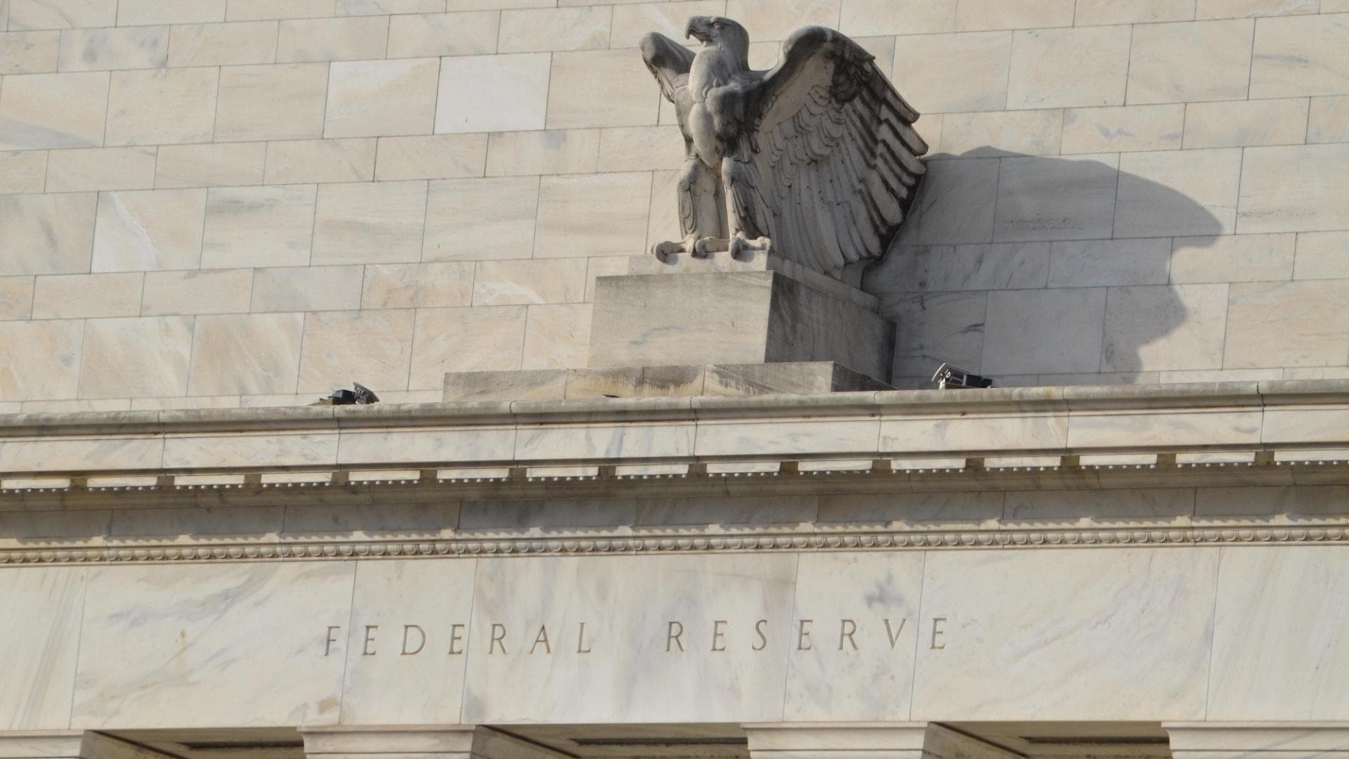 Citadel çarşamba bir Fed faiz artışı üzerine bahis yapıyor, bitcoin analistleri ise bir duruş çağrısında bulunuyor, biri yanlış yapacak.