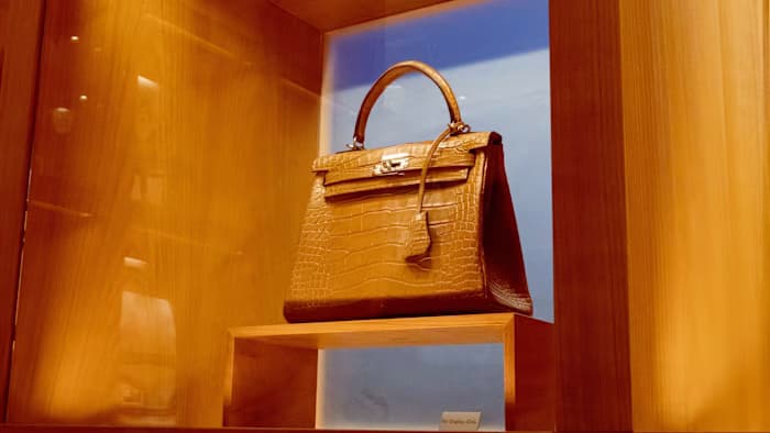 Hermès Sales Climb Amid Middle East Slowdown