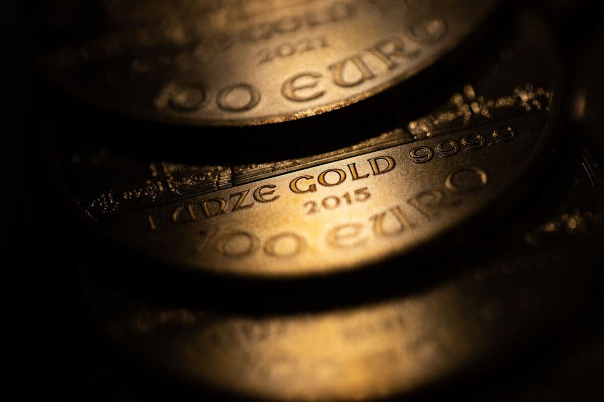 Gold Price Creates Explosion: Surpasses $4,000!