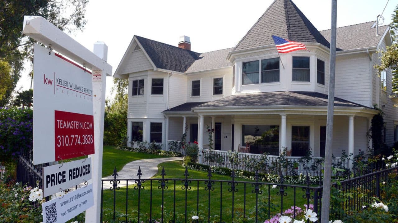 US Home Prices Rise 1.1% YoY in May, Signals Steady Growth