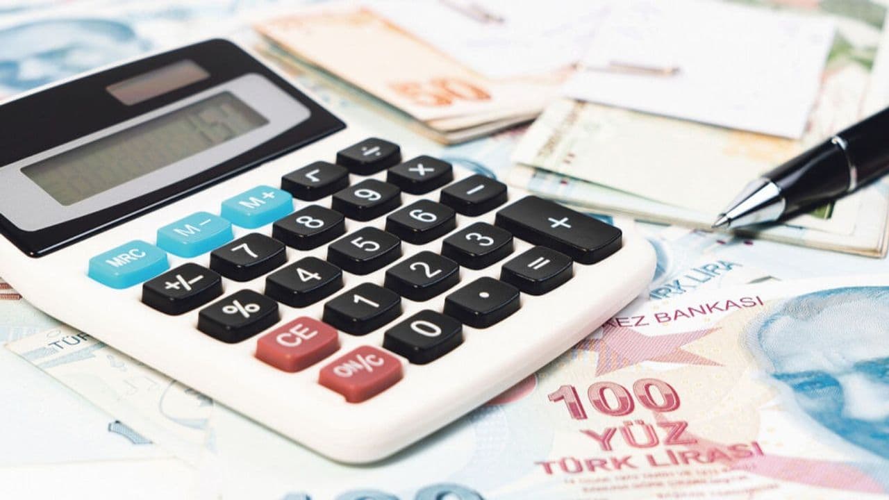 Bütçe Açığı 942 Milyar TL'ye Ulaştı: Piyasa Beklentileri Nasıl Etkiliyor?