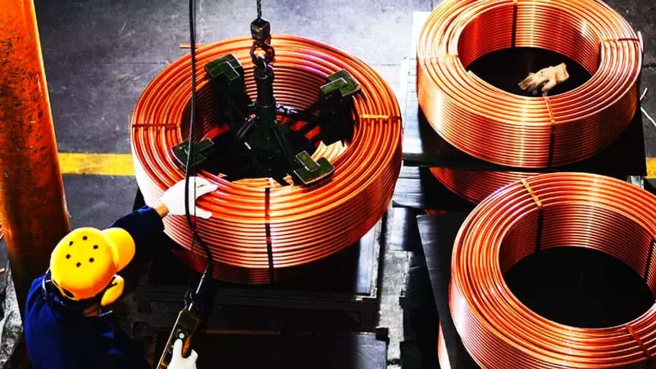 Bakırın Yeni Çağı: Yapay Zeka Furyası Kırmızı Metalin Libresini Tarihi Zirveye Taşıdı