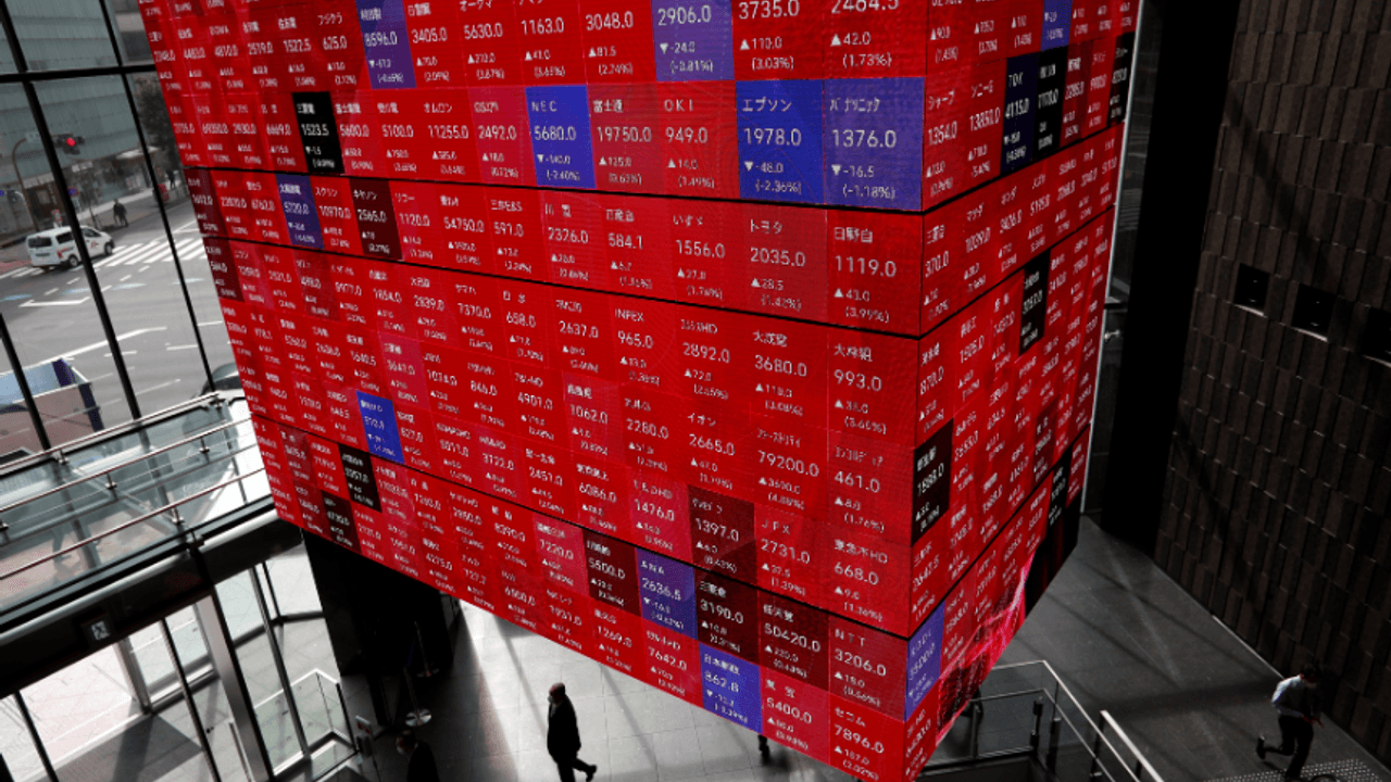 Asian Chip Stocks Plunge: Double Hit on SK Hynix and Samsung