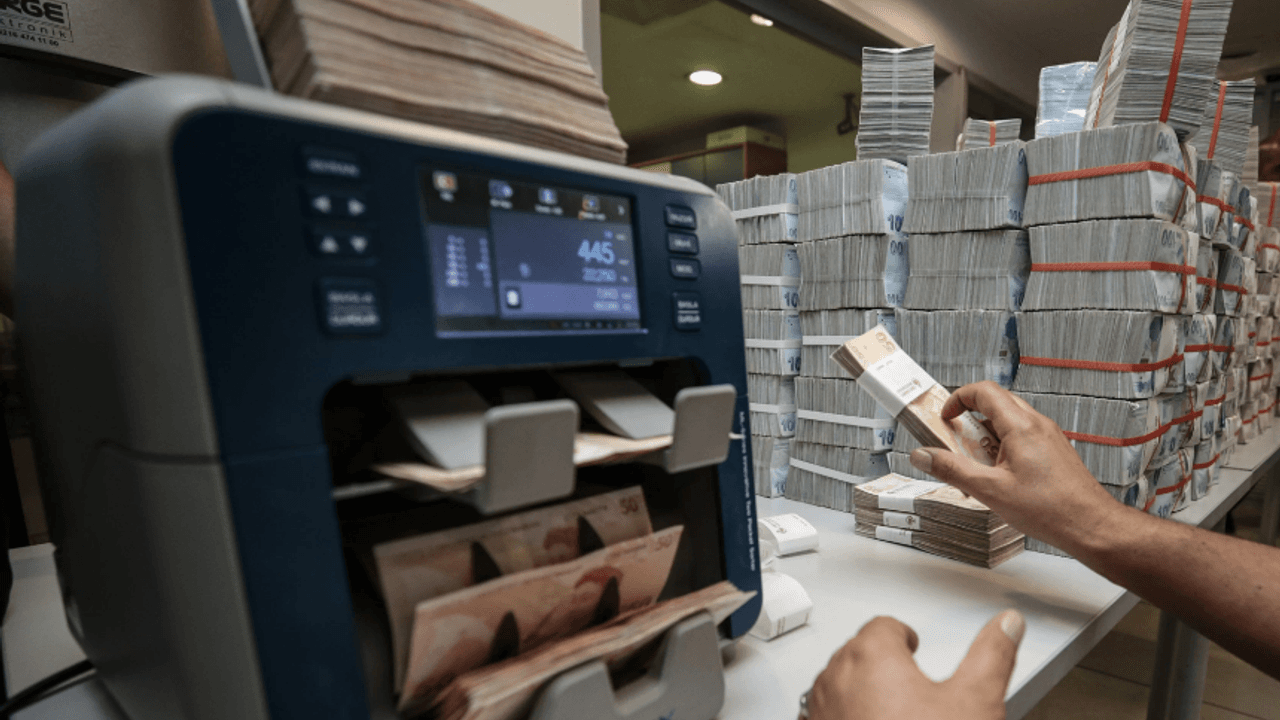 Bankacılık Sektörünün Toplam Mevduatı Rekor Artış Gösterdi: BIST 100'ü Nasıl Yönlendirecek?