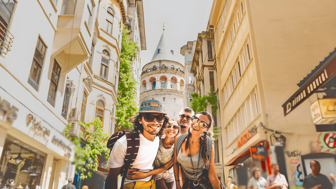 Foreign Visitors to Turkey Fall 4%: Tourism Sector Faces New Limits