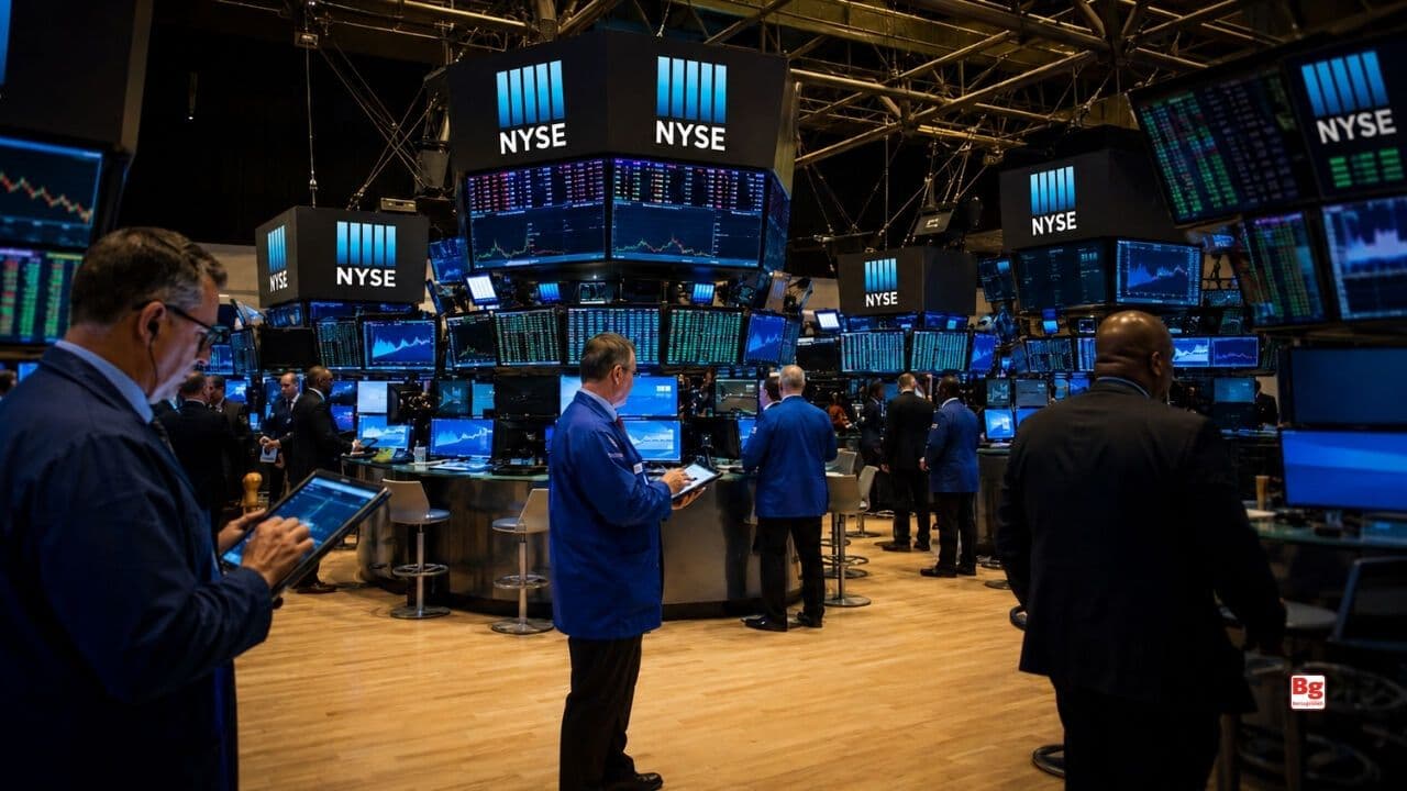 NY Stock Market Opens Mixed Amid Intel's Q2 Surge and Trump Tariffs
