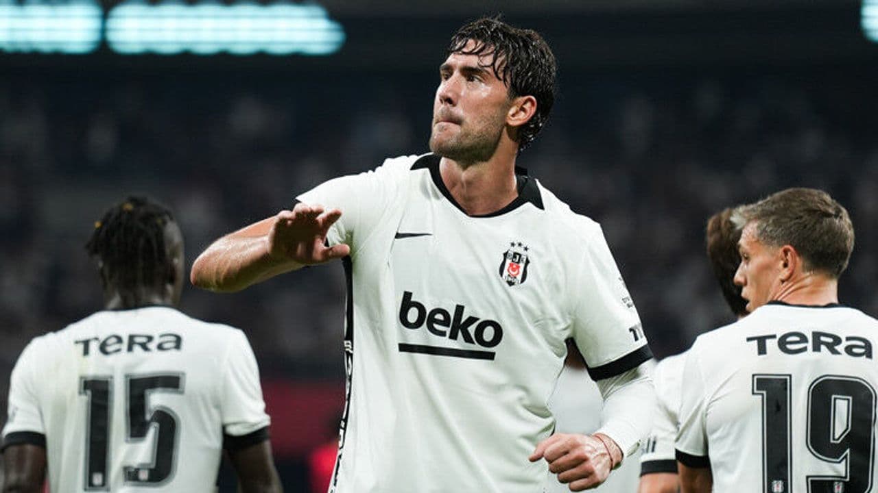 Beşiktaş' 6-2 Victory: A Shift in the Turkish Super League?