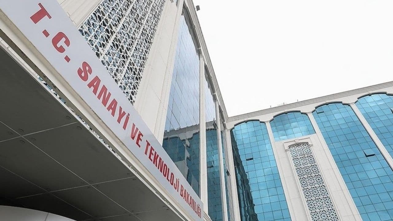 Sanayi Bakanlığı'nın 175 Milyon Lira'lık Ceza Bombası: 2,441 Uygunsuz Ürün Denetim Sonrası