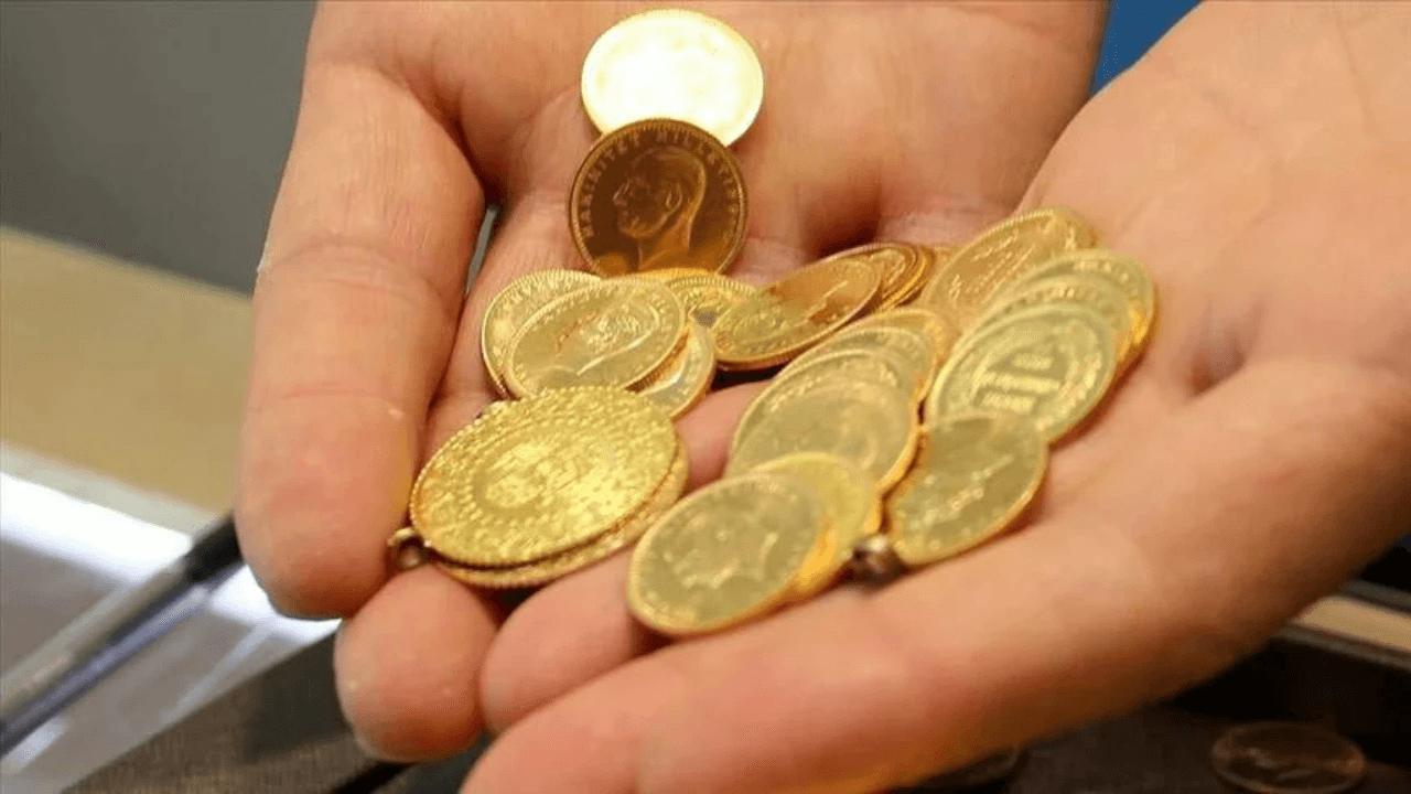 Gold Hits Two-Week Low: Analyzing the July 14th Price Correction
