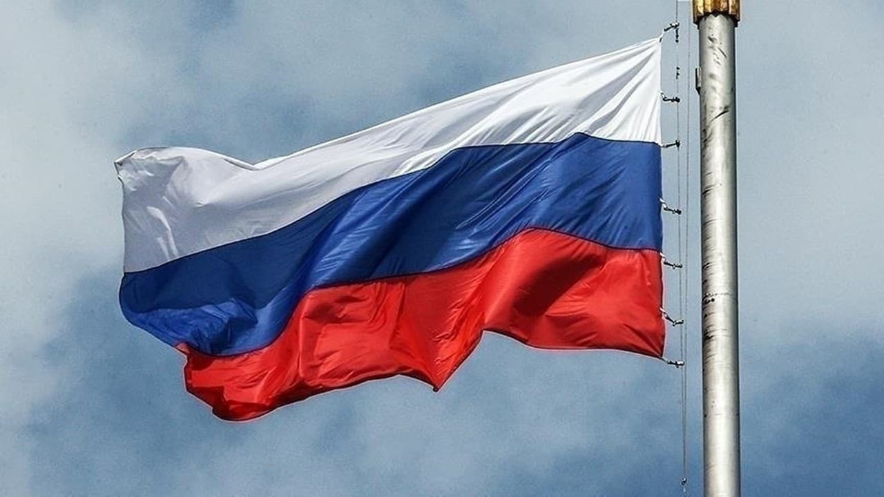 Russia’s Budget Deficit Soars to 6.5 Trillion Rubles: A 32.3% Increase
