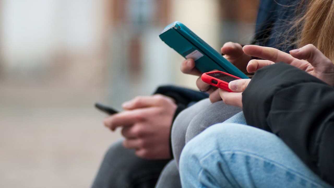 EU's Child Social Media Restrictions Deliver Blow to Digital Economy