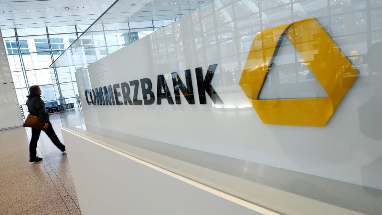 Commerzbank 1,2 Milyar Euro'luk Hisseler Geri Alımına Adım Atıyor