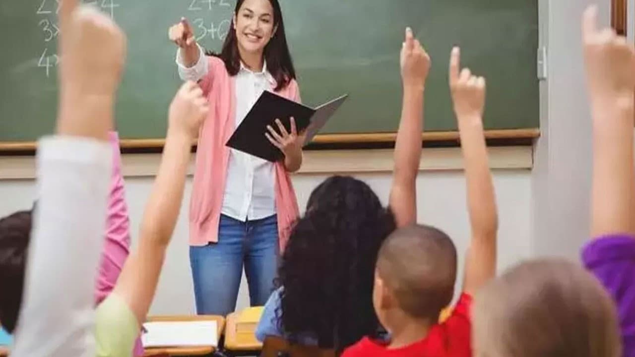 New Regulation on Teaching Hours in MEB: Restructuring Public Sector Workload