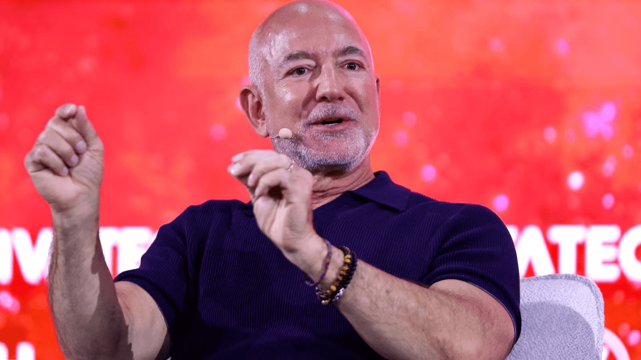 Bezos Eyes Liverpool Stake in Historic 4.5 Billion Pound Valuation