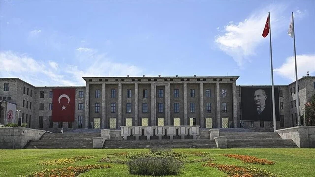 AK Party and DEM Party Delegations Discuss 'Terror-Free Turkey' Process: What Are Market Expectations?