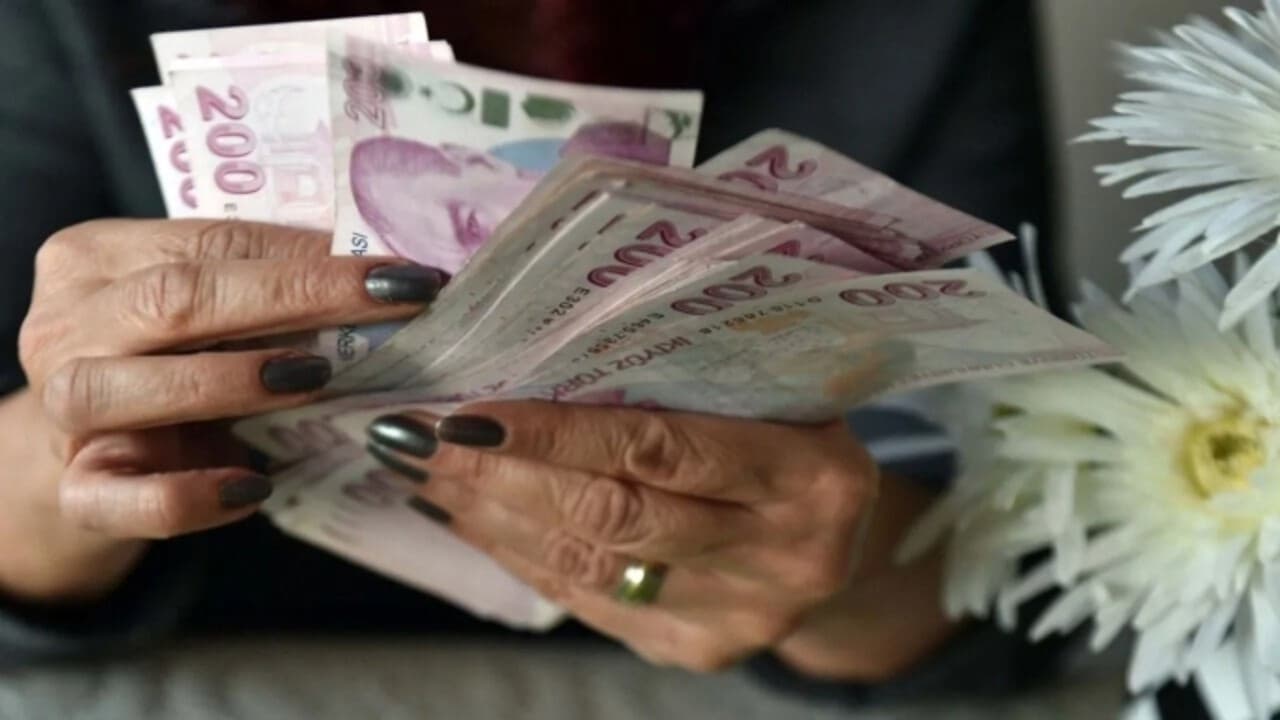 Bankacılık Sektöründe Ağustos Faiz Hareketi: Yatırımcılar Günlük Getiri Modellerine Kayıyor