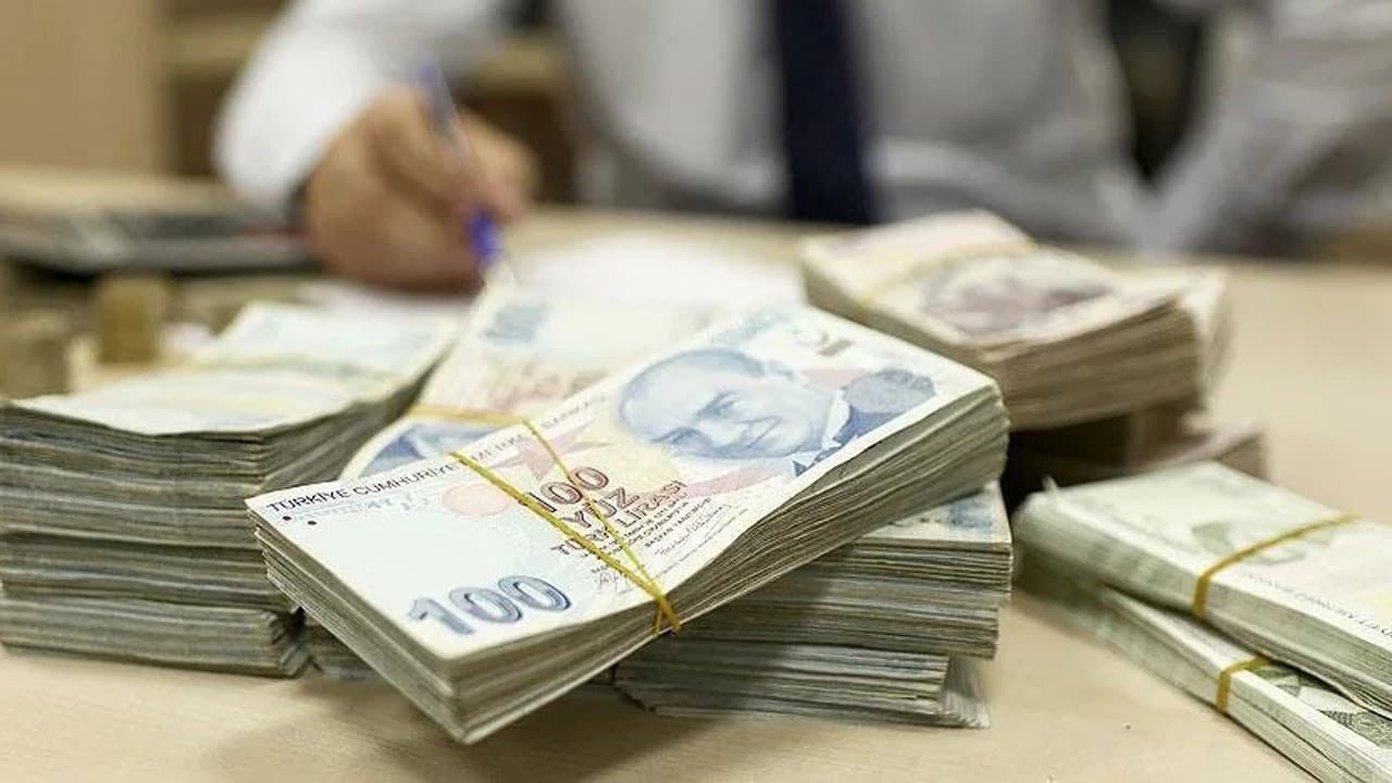 Bankacılık Sektörünün Kredi Hacmi 27,4 Trilyon TL'yi Aştı: Büyüme ve Risk Dinamikleri