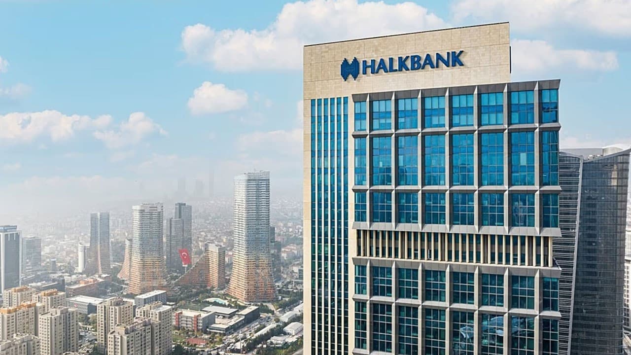 Halkbank's 8.98 Billion Lira Capital Surge: Wall Street Giants Join the Process