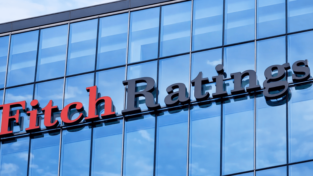 Fitch, Hindistan’ın BBB- Kredi Notunu Sabit Tutuyor: Enerji Şokuna Karşı Direnç