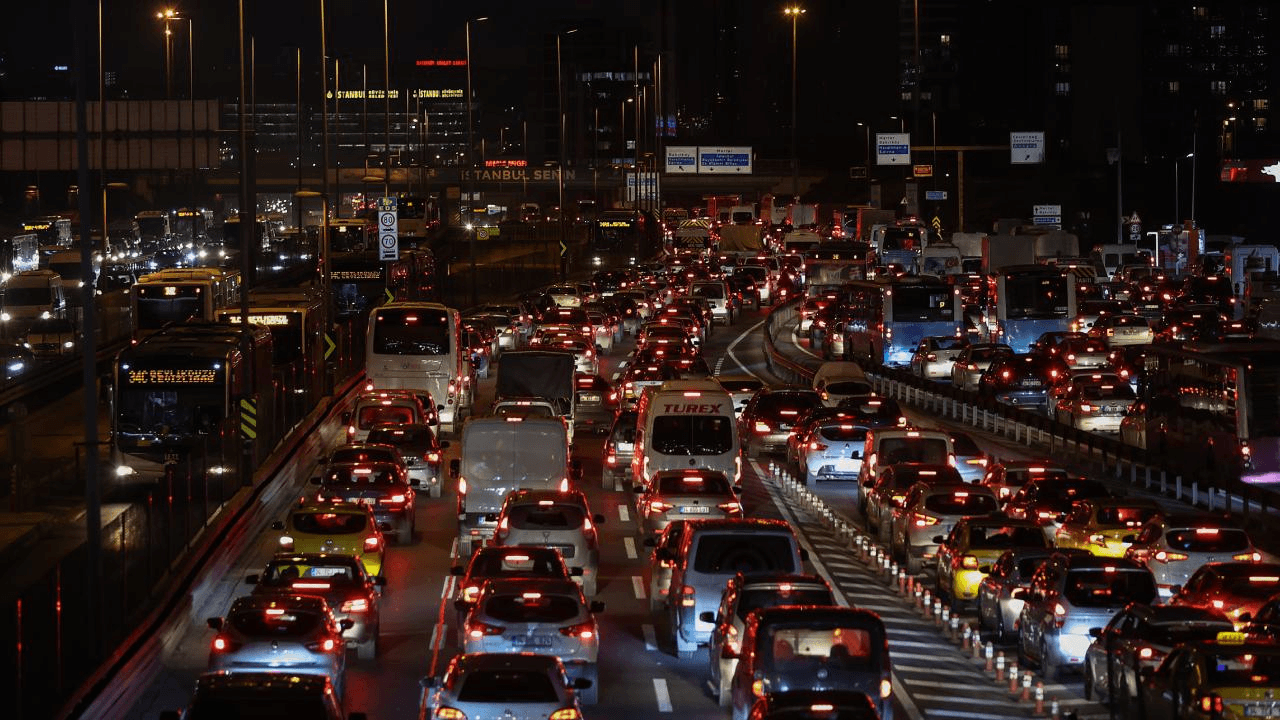 Turkey Ranks 5th in Global Traffic Aggression: Economic Implications and Policy Outlook