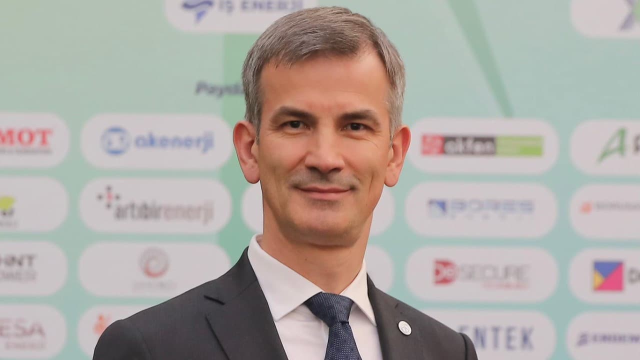 İlk Deniz Üstü Rüzgar İhalesi 2027: TÜREB’in Şartname Vurgusu Piyasaları Şekillendirecek