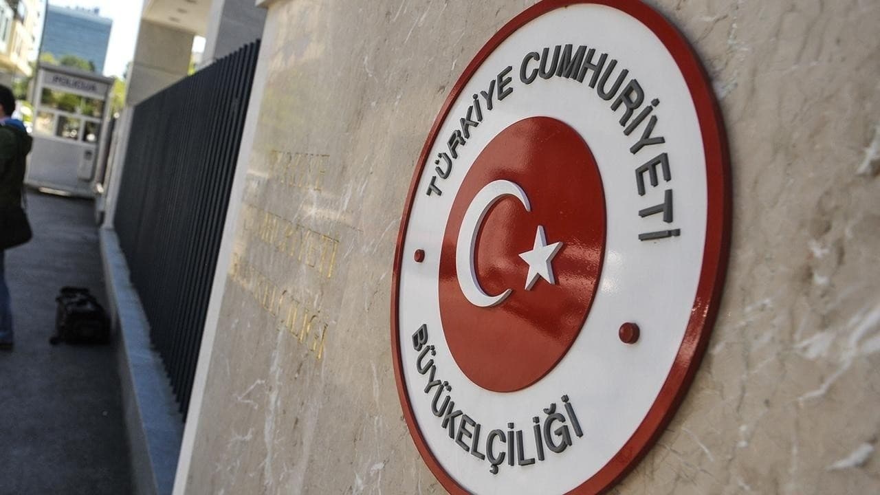 Dünya Diplomasi Hareketi: 9 Ülkede Büyükelçi Değişimi ve Stratejik İmzalar