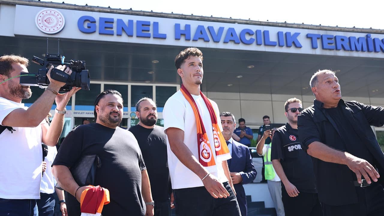 Galatasaray'in Porto'dan Genç Golcüye Yatırım: Deniz Gül'ün Transferi ve Yatırımcıların Dikkat Çekmesi Gereken Noktalar