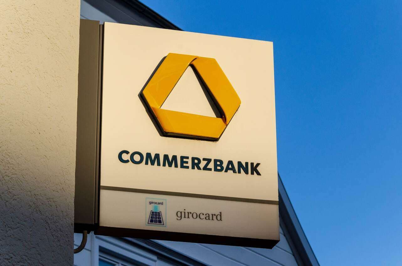 Commerzbank'tan 1,2 Milyar Euro'luk Hisse Geri Alımı: Sermaye Yapısında Yeni Dönüm