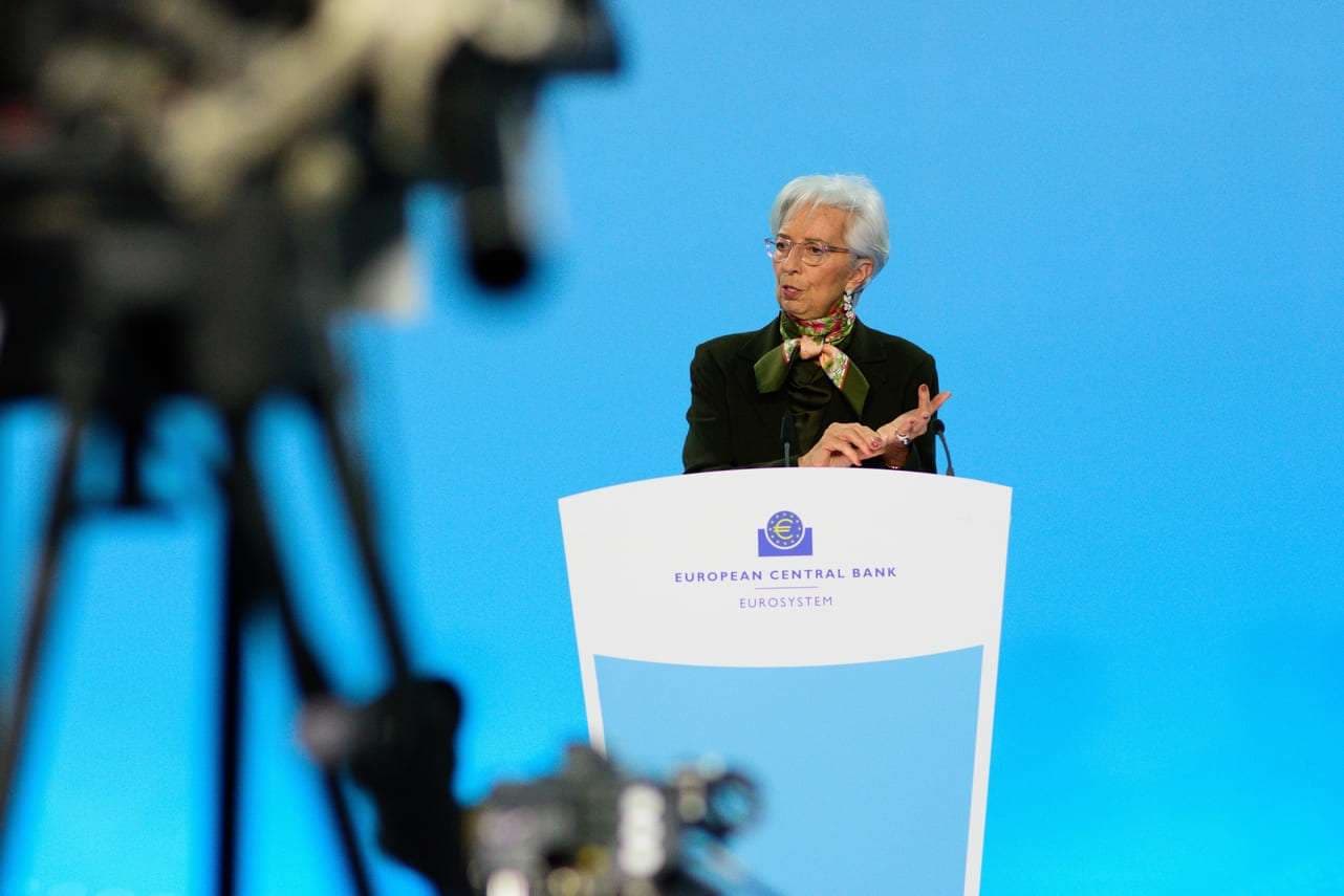 Lagarde: Euro Bölgesi Büyüme Görünümü Aşağı Yönlü Risklerle Çarpışıyor