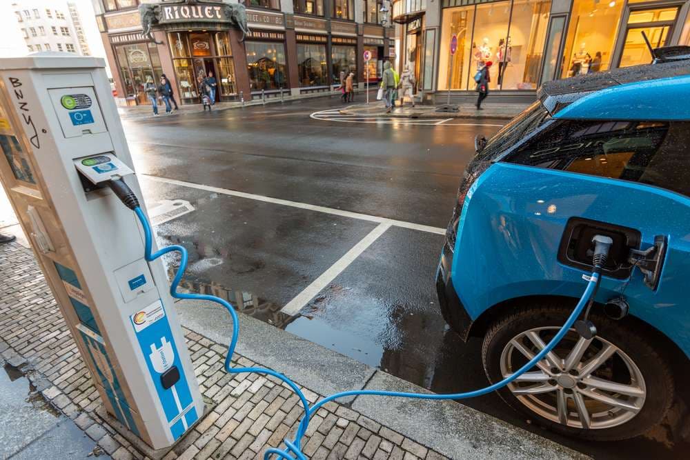 Alman Otomotiv Endüstrisinde Elektrikli Şok: Satışlar Yüzde 60'ı Aştı