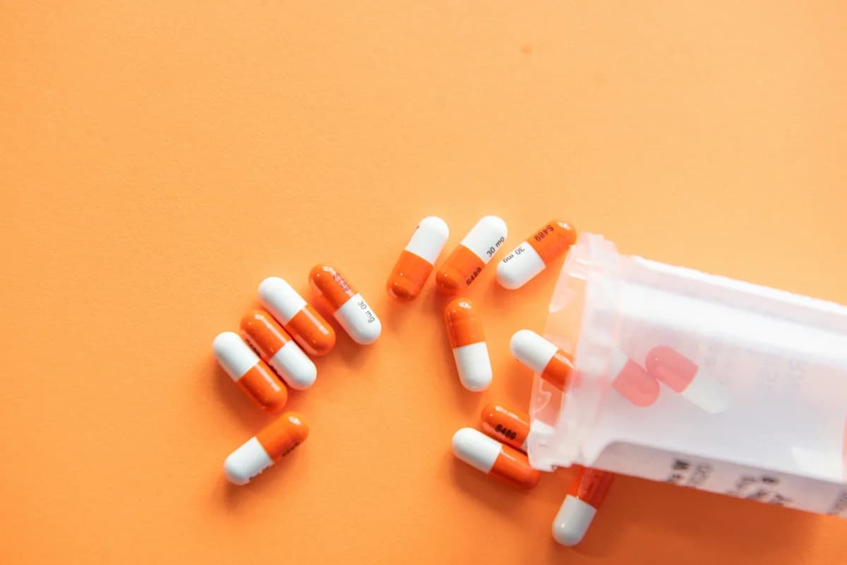 Eli Lilly’nin İlk Avrupa Kilo‑Azaltma Tableti, LLY Hisse Fiyatını Yükseltirken Rekabeti Güçlendiriyor