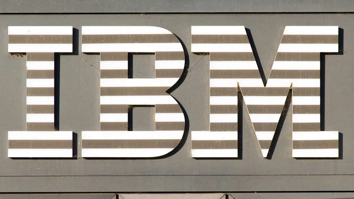 IBM Hisse %26 Düşüş: Büyük Mavi'nin AI ve Hafıza Krizinde Zorlanması