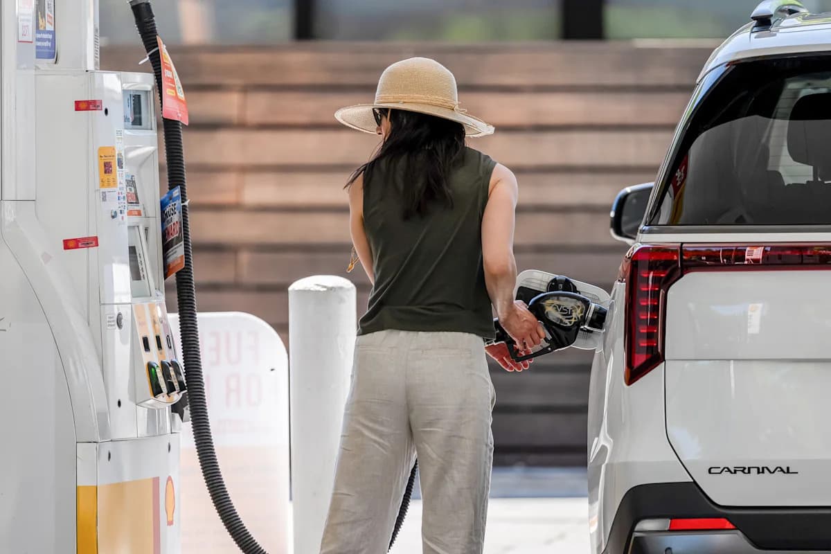 ABD Enflasyon Verisi Öncesi Piyasalar Belirsizlik İçinde, Petrol Fiyatları Jeopolitik Riskle Fırladı