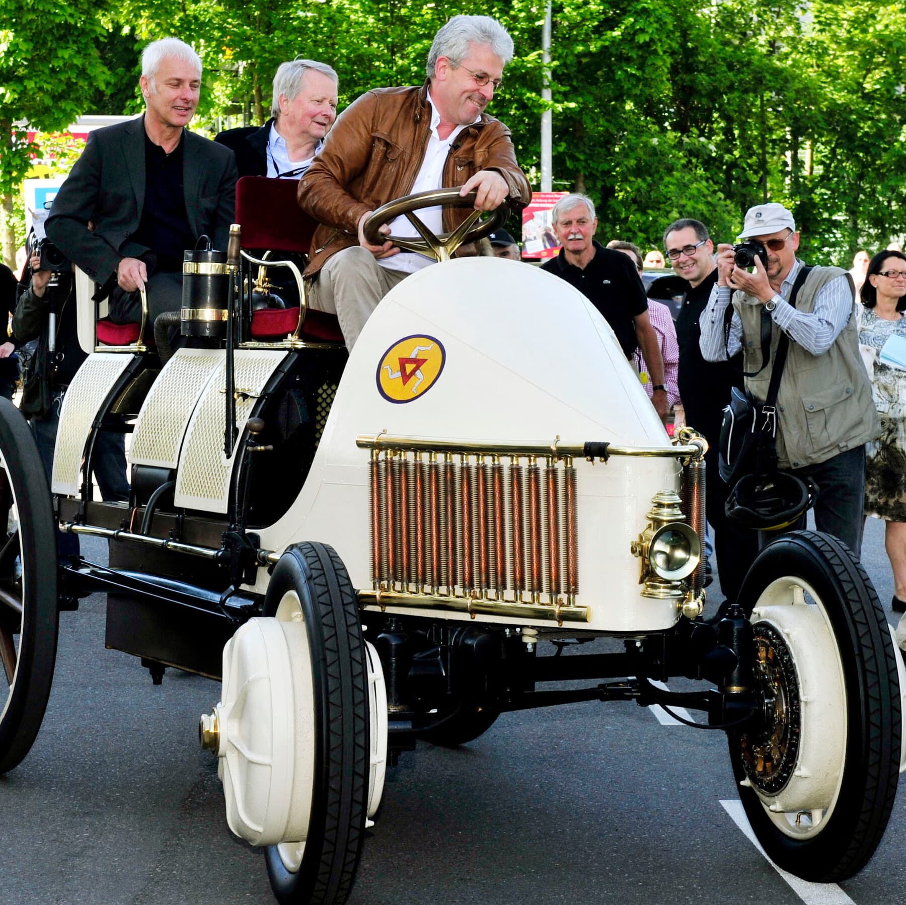 Porsche'un 1900'lerden Bugüne Elektrikli Araçlar İçin Gizli Mühendisliği