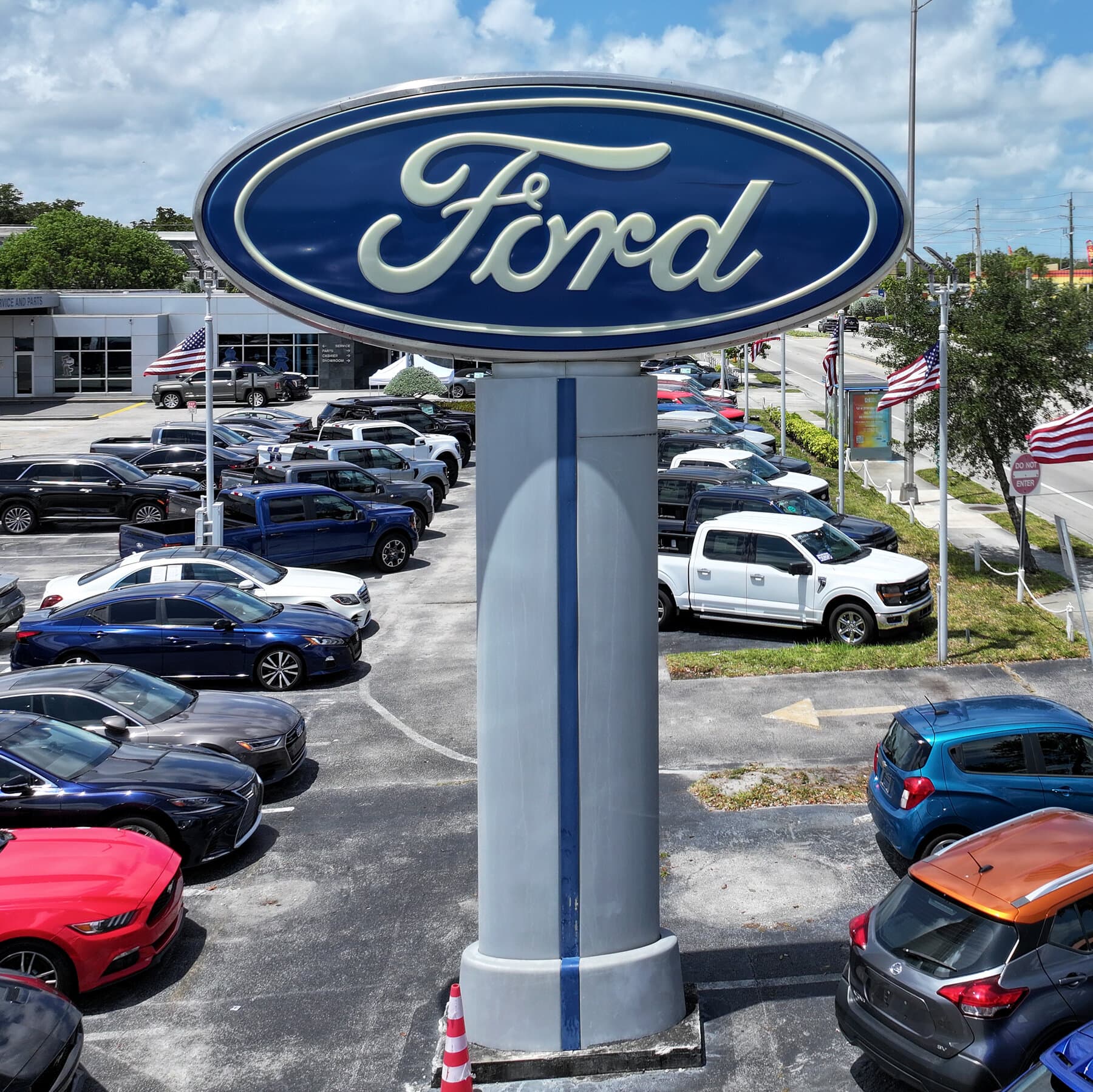 Ford and Apple Alliance: Software Stamps the Future of Autonomous Driving