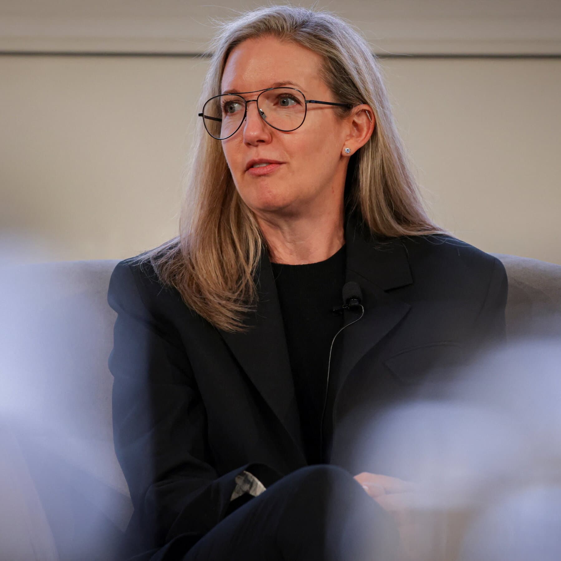 Cracker Barrel CEO'su Julie Masino'dan Ayrıldı: Logo Değişikliği Çatışması Yeni Lider David Deno'yu Getirdi