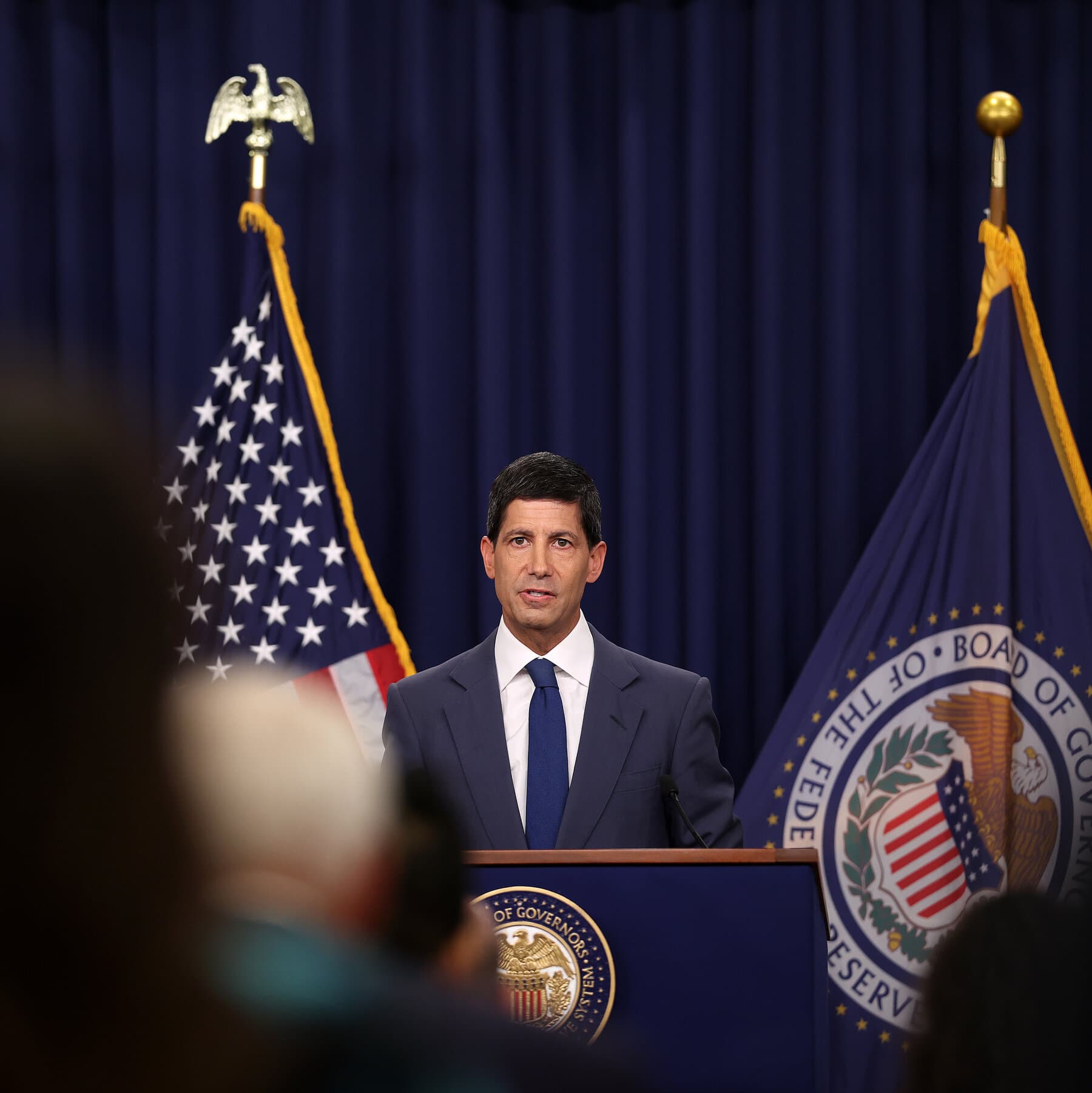 Fed's Pivot Point: Interest Rate Limits and the Future of Air Cargo Logistics