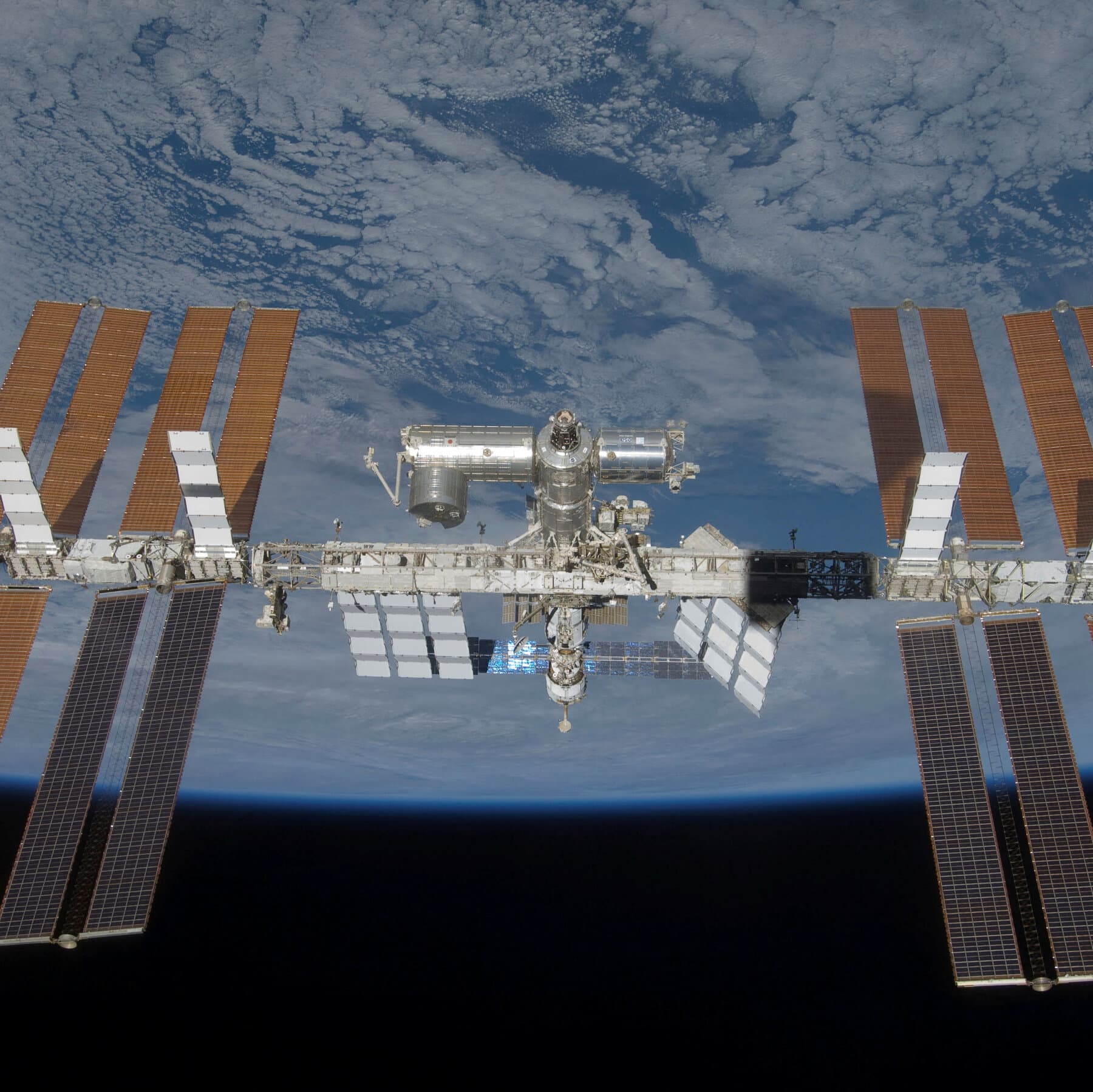 Uzayda Çip Soğutma Teknolojisi: Caltech ve Sophia Space'in Güneş Enerjili Çözümü