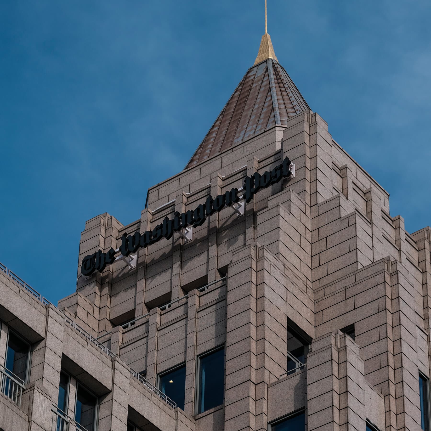 Washington Post Leadership Change: Bezos's Economic Vision at Play
