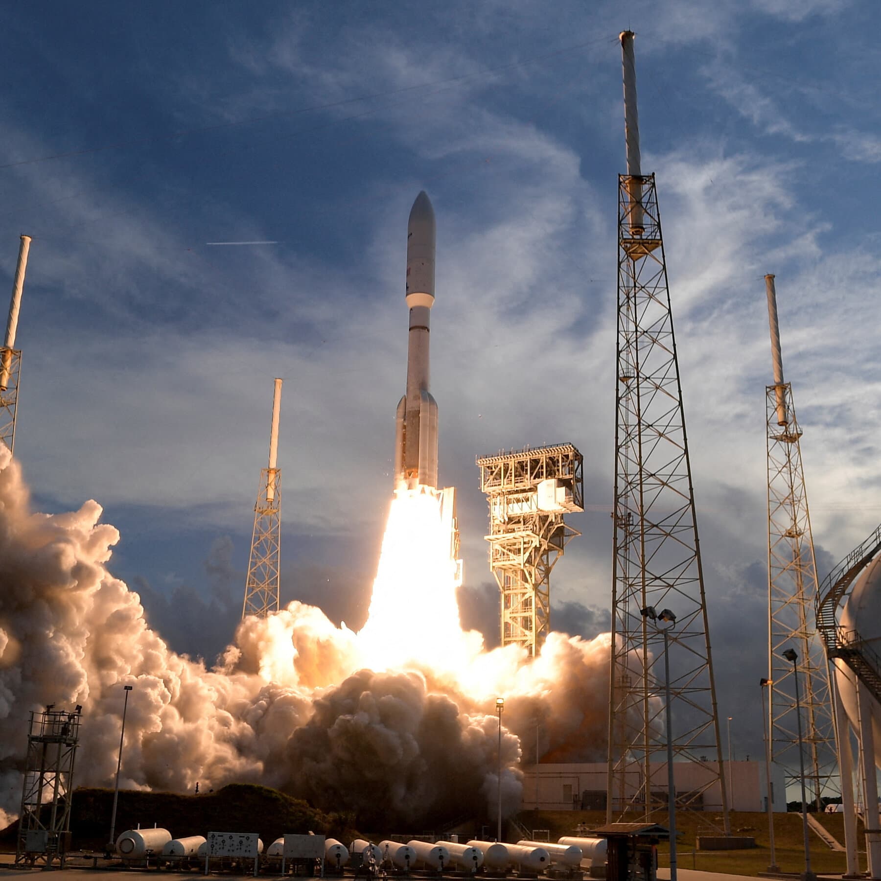 Spectrum Showdown in Space: SpaceX’s Billion-Dollar Bid