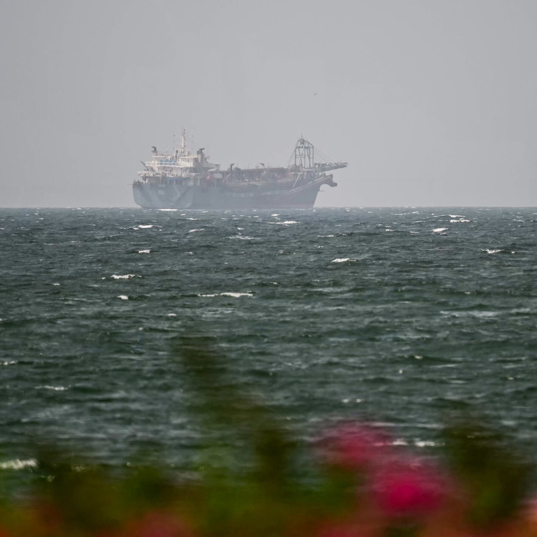 Iran Tensions Ease as US Markets Edge Toward Record Highs