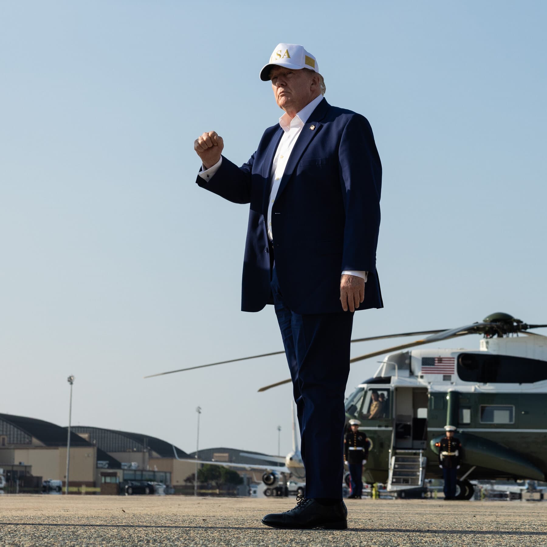 Trump'ın Veri Merkezi İnadı: Yapay Zeka Altyapısı Siyasi Fırtınaya Karşı