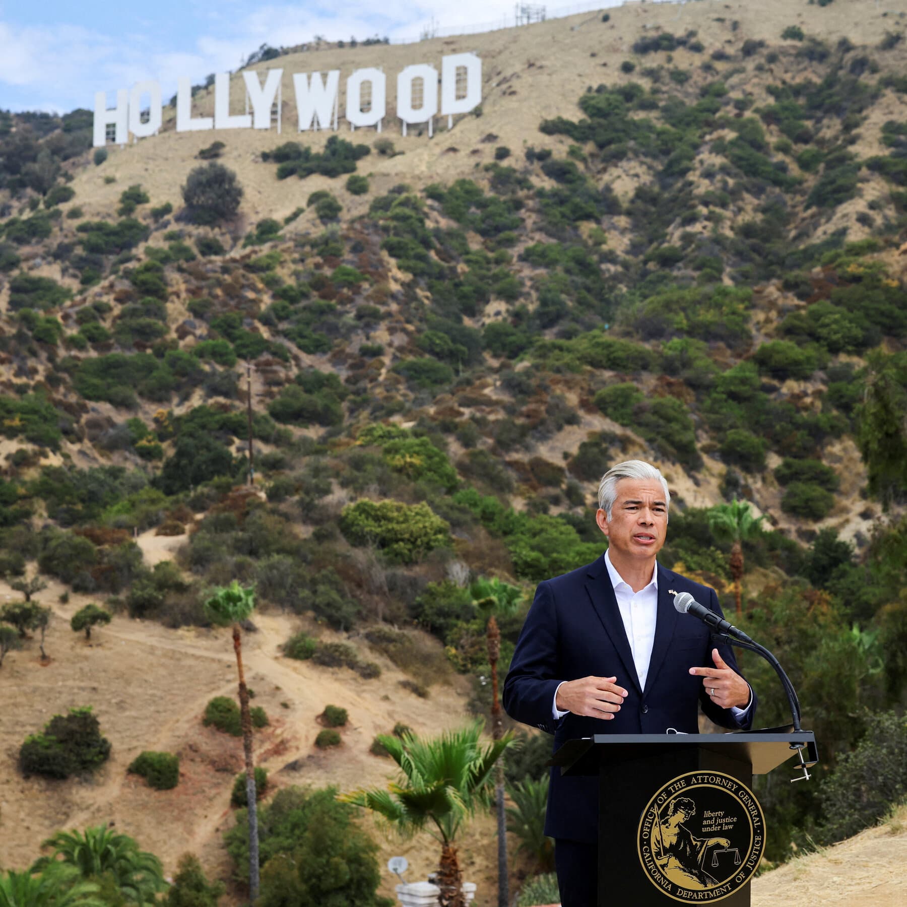 Paramount and California Kick Off Preliminary Talks to Resolve Warner Bros. Deal